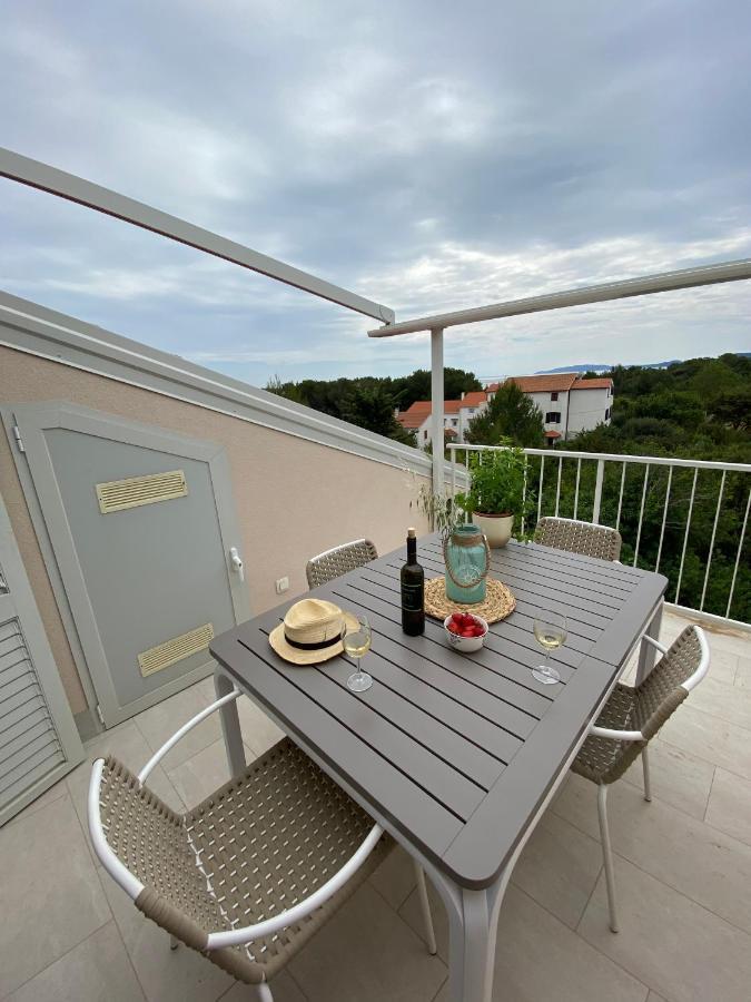 Apartment Vital Nerezine Exterior photo